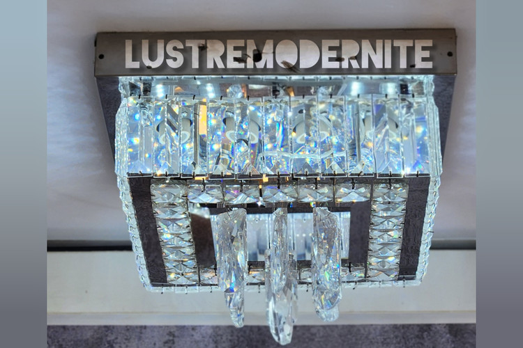 لوستر کریستالی با آویز داخل