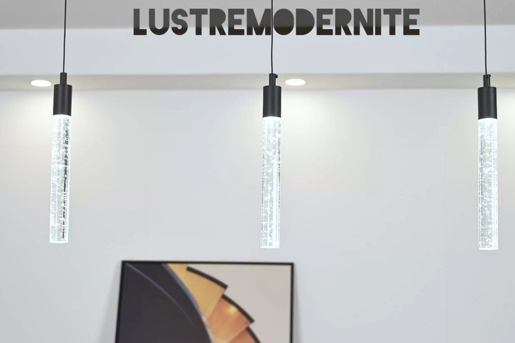 چراغ آویز استوانهای سیاه مناسب بالای میز ناهارخوری