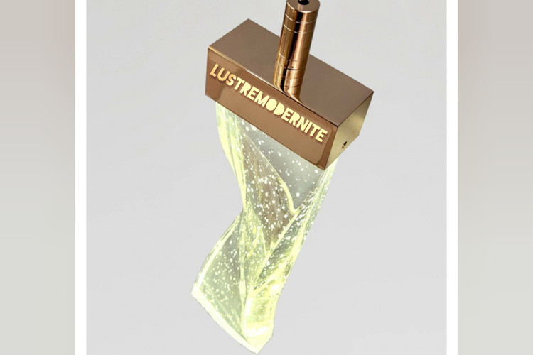 نورپردازی نقطه ای با لوستر طلایی مدل آوا