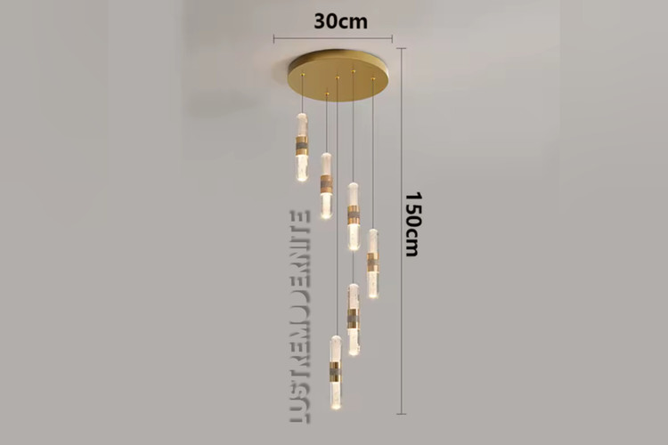 جزئیات بدنه استیل فورتیک و نگینهای درخشان لوستر مدل سولاریس